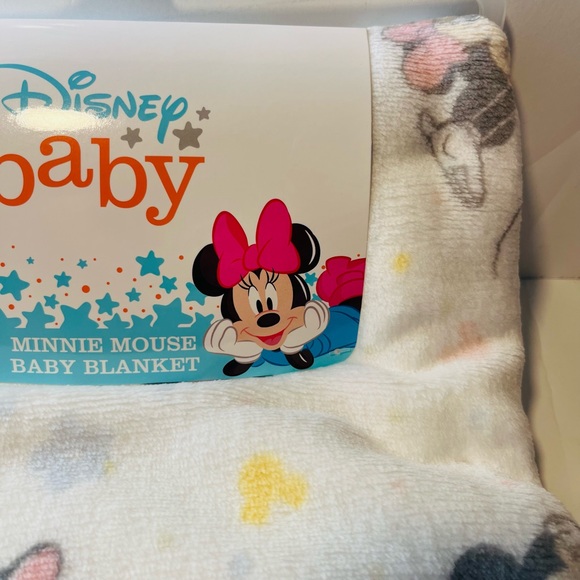 Disney Baby Soft & Cuddly Minnie Mouse 30" x 40" White Baby Blanket - Picture 6 of 10